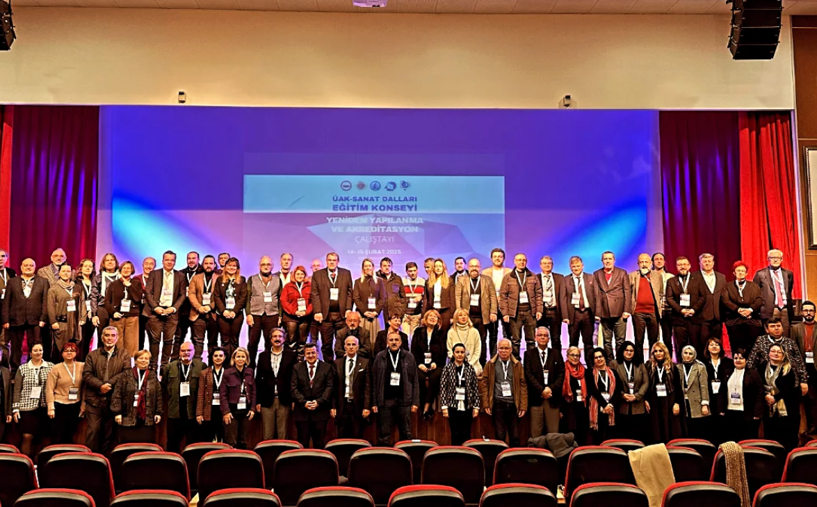 BAU Sahne Sanatları Bölüm Başkanı Doç. Dr. Bülent SEZGİN Hocamız Üniversiteler Arası Kurul (ÜAK) Sanat Dalları Eğitim Konseyi Çalıştayına Katıldı!